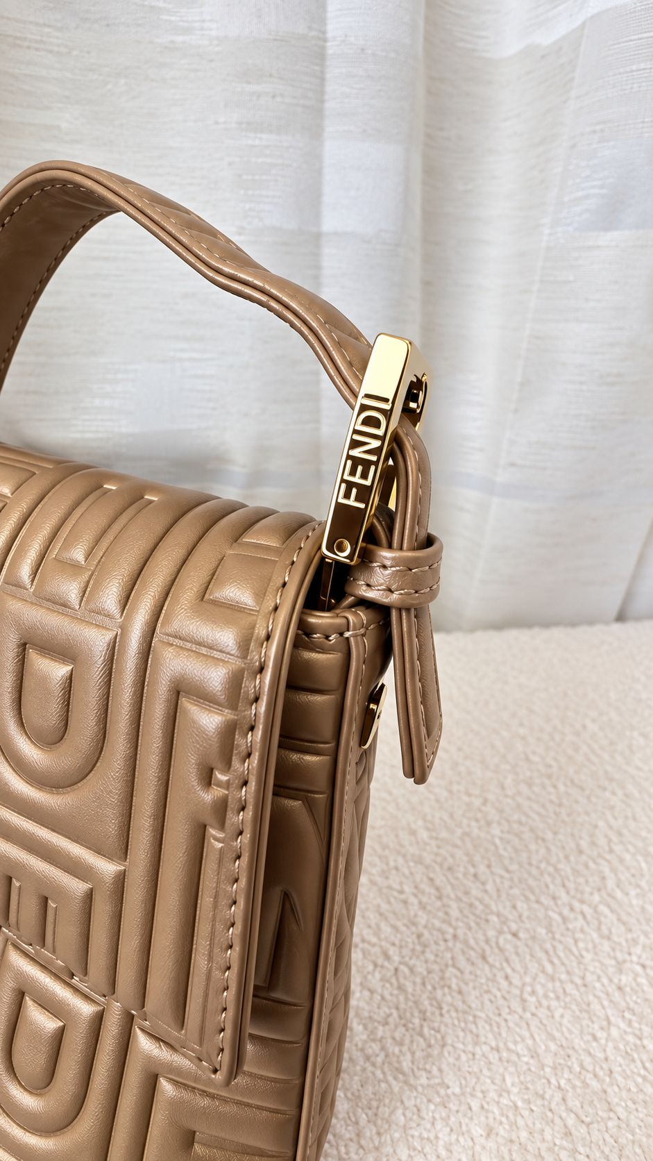 FENDI BAGUETTE NAPPA LOGO EMBOSSED LEATHER SHOULDER BAG