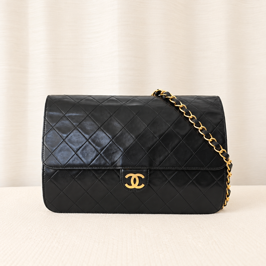 CHANEL VINTAGE BLACK LEATHER SHOULDER BAG