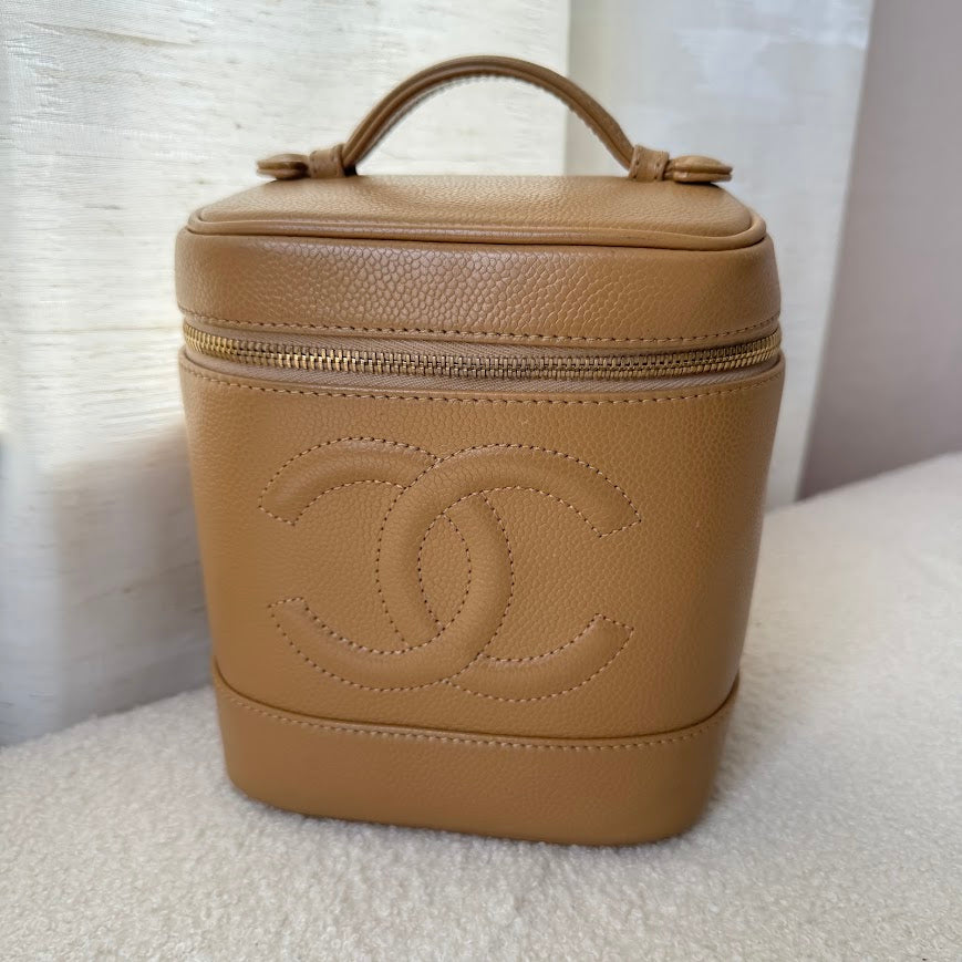 Chanel Vintage Beige Caviar Leather Vanity Bag