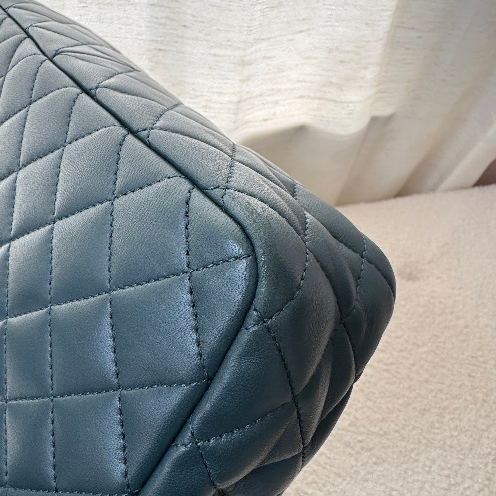 CHANEL DARK GREEN & TURQUOISE QUILTED LAMBSKIN FLAP BAG
