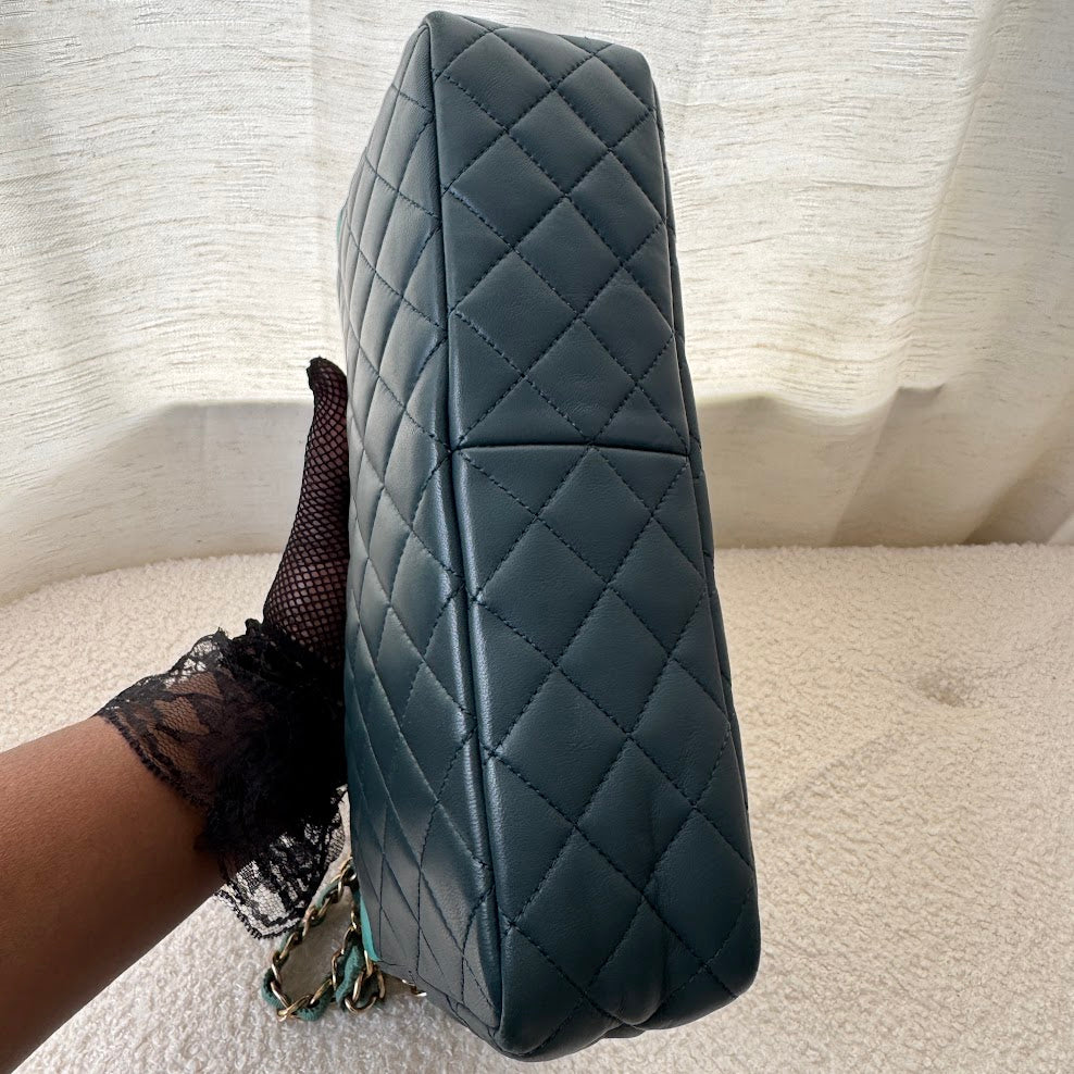 CHANEL DARK GREEN & TURQUOISE QUILTED LAMBSKIN FLAP BAG