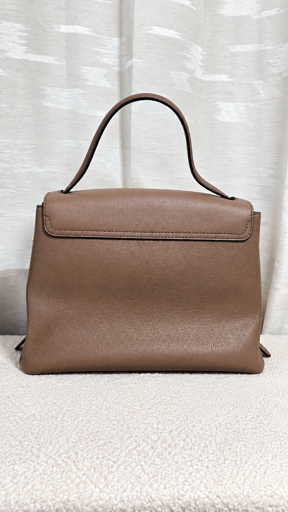 BURBERRY CAMBERLEY TAUPE LEATHER TOP HANDLE BAG